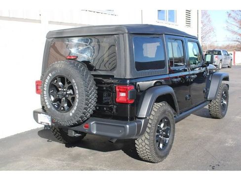 Used 2021 Jeep Wrangler Unlimited Sport image 3