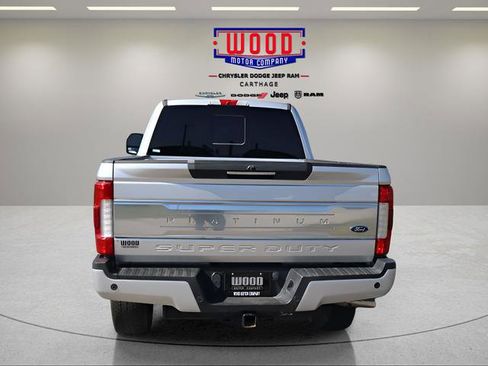 Used 2017 Ford F250 Platinum w/ Platinum Ultimate Package image 5