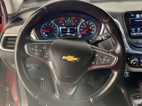 Used 2018 Chevrolet Equinox Premier FWD image 15
