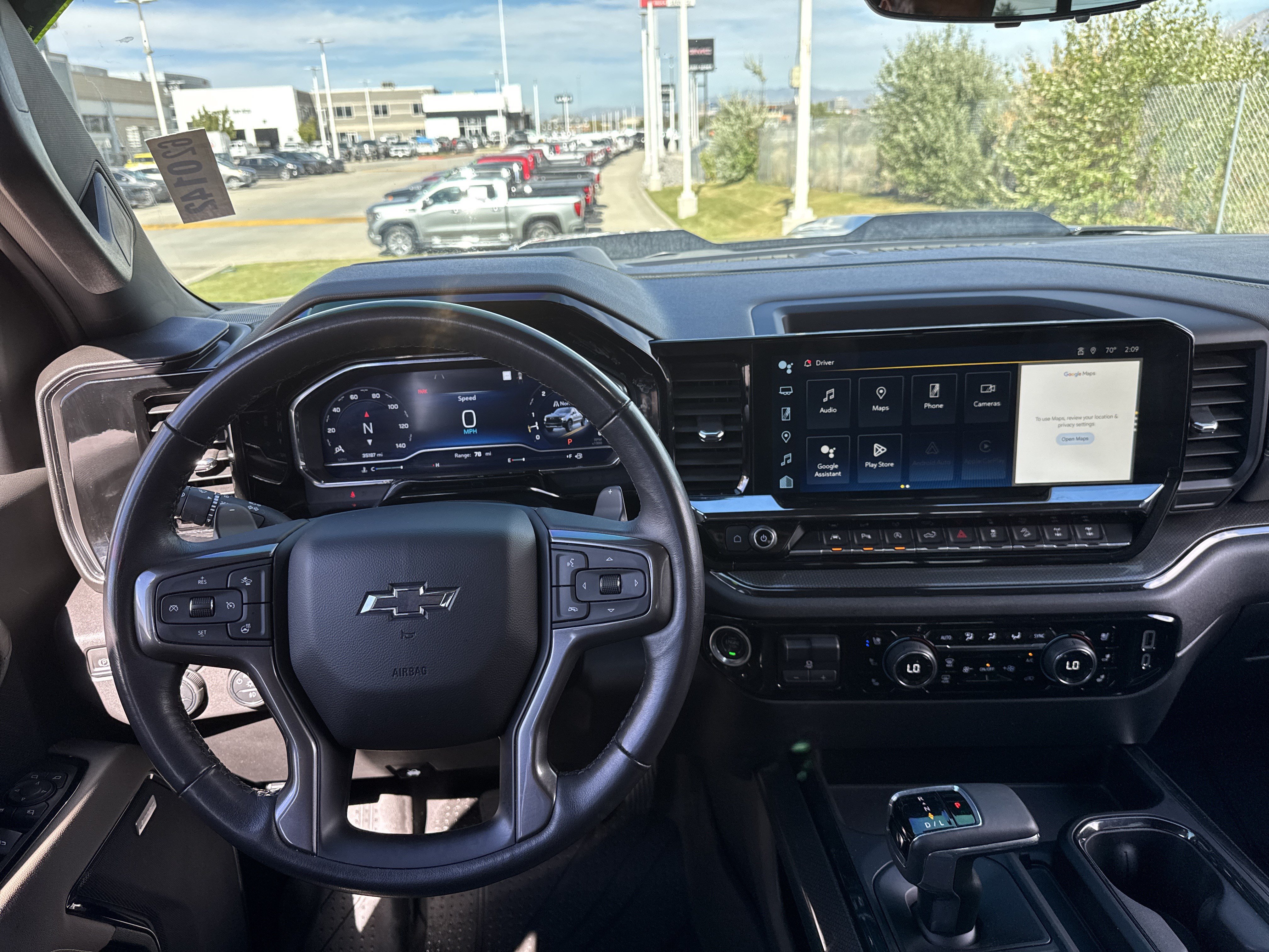 Used 2023 Chevrolet Silverado 1500 ZR2 w/ Technology Package AWD/4WD image 17