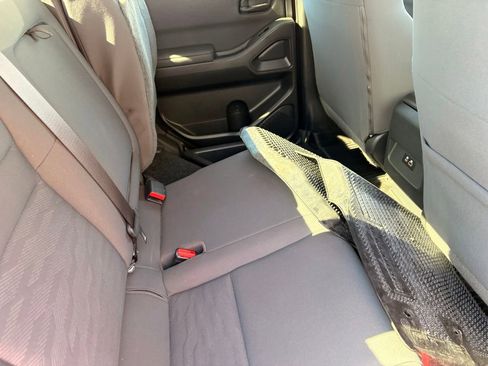Certified 2022 Nissan Frontier S w/ Technology Package AWD/4WD image 15