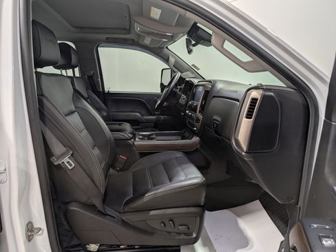 Used 2018 GMC Sierra 2500 Denali image 22