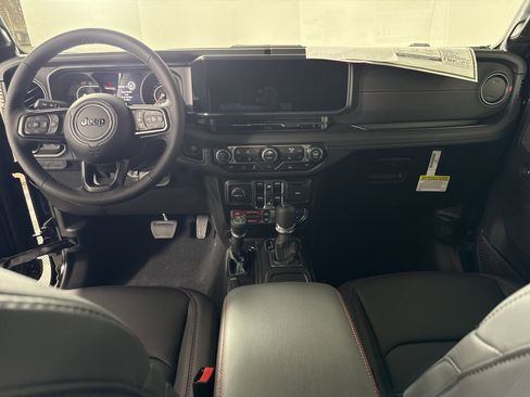 New 2026 Jeep Wrangler Unlimited Rubicon w/ Technology Group image 12