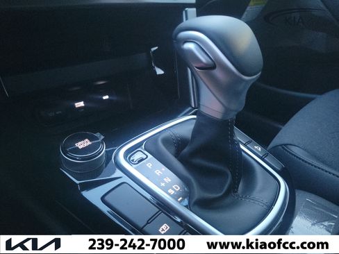 New 2026 Kia Seltos S FWD image 29