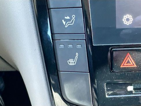 Used 2023 INFINITI QX50 Luxe image 23