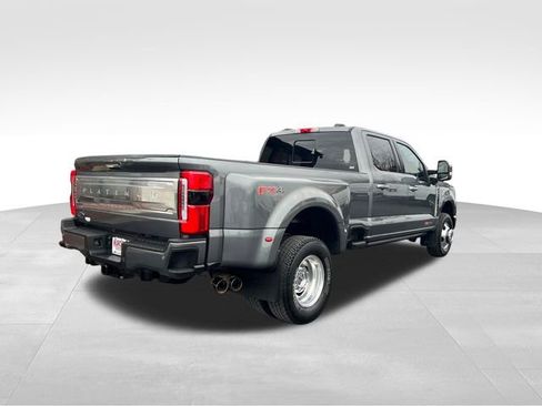 Used 2023 Ford F350 Platinum image 5