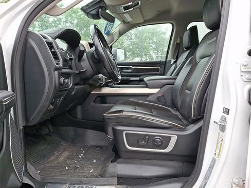 Used 2022 RAM 1500 Laramie AWD/4WD image 15