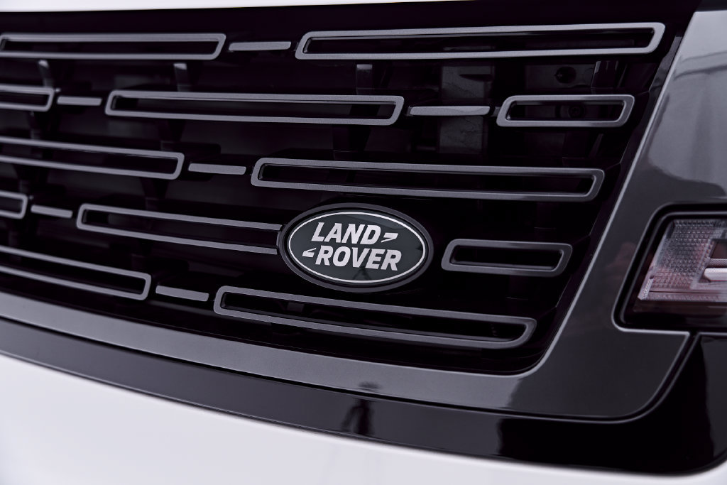 Used 2025 Land Rover Range Rover SE AWD/4WD image 20