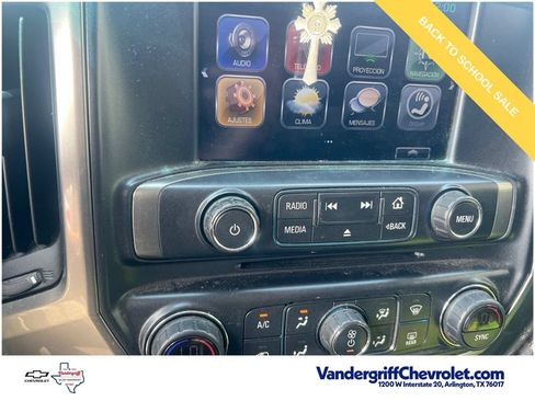 Used 2018 Chevrolet Silverado 1500 LT w/ Texas Edition RWD image 18