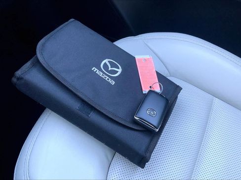 Certified 2021 MAZDA CX-5 Touring w/ Touring Preferred SV Package image 14