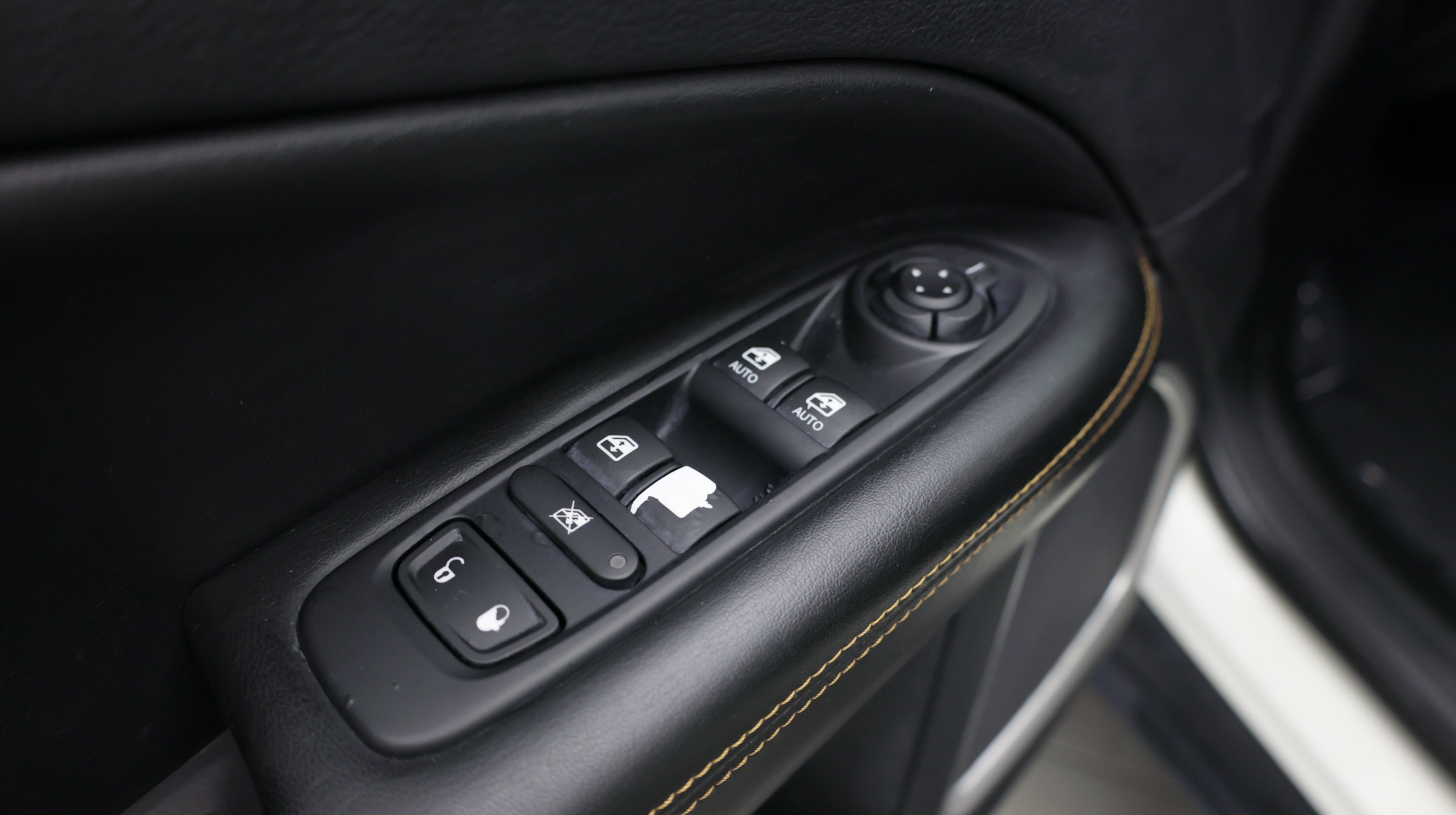 Used 2021 Jeep Compass Limited AWD/4WD image 13
