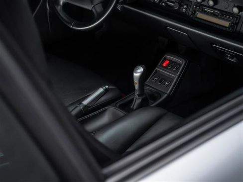 Used 1997 Porsche 911 Carrera 4S image 39