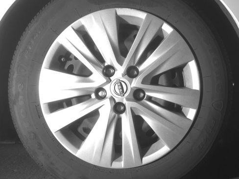 Used 2025 Nissan Sentra S FWD image 13