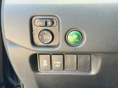 Used 2019 Honda Ridgeline Sport image 15