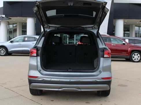 Used 2023 Chevrolet Equinox RS w/ RS Leather Package image 32