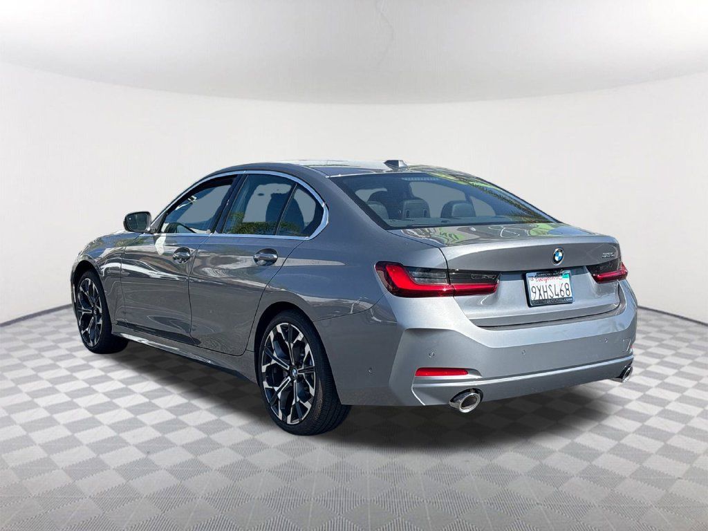 Used 2026 BMW 330i Sedan w/ Premium Package RWD image 4