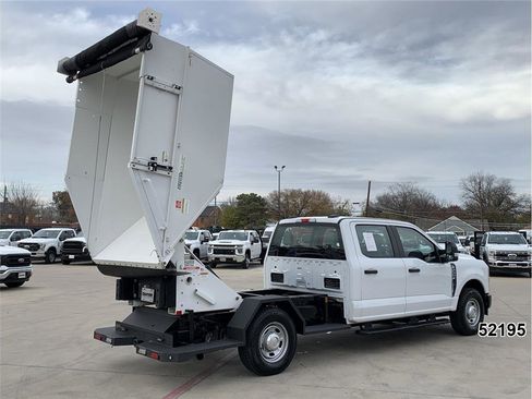 Used 2023 Ford F250 XL image 15