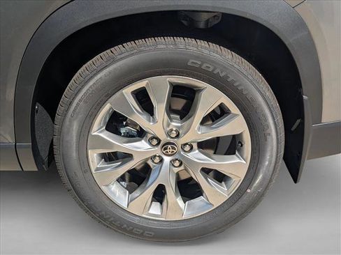 New 2025 Toyota Grand Highlander AWD image 9