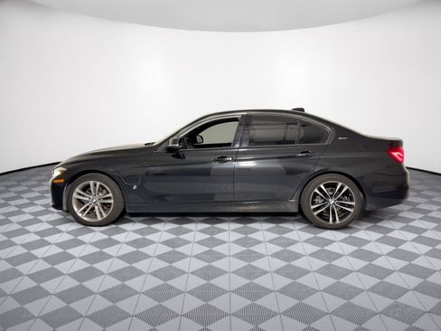 Used 2018 BMW 330e w/ Premium Package RWD image 2