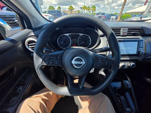 Used 2024 Nissan Versa S FWD image 15