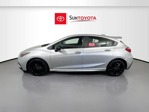 Used 2018 Chevrolet Cruze LT w/ Redline Edition FWD image 7