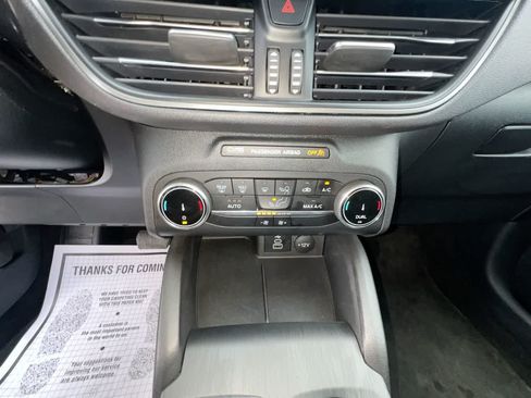 Used 2025 Ford Escape Active AWD/4WD image 19