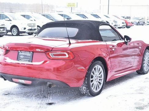 Used 2017 FIAT 124 Spider Classica image 6