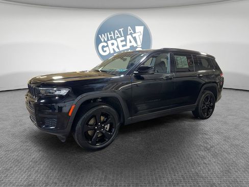 Used 2023 Jeep Grand Cherokee L Laredo AWD/4WD image 8