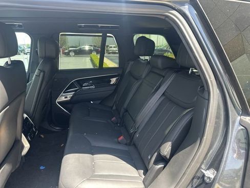 Used 2024 Land Rover Range Rover SE AWD/4WD image 10