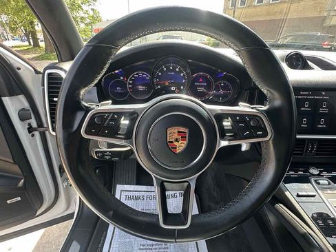Used 2019 Porsche Cayenne AWD/4WD image 14
