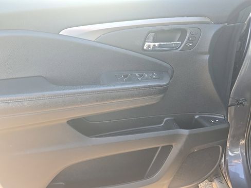 Used 2022 Honda Pilot Special Edition image 12