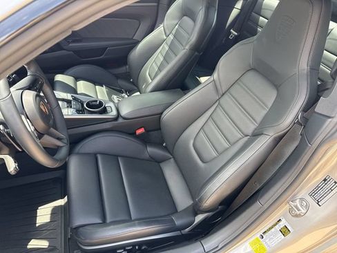 Used 2025 Porsche 911 Carrera S RWD image 19