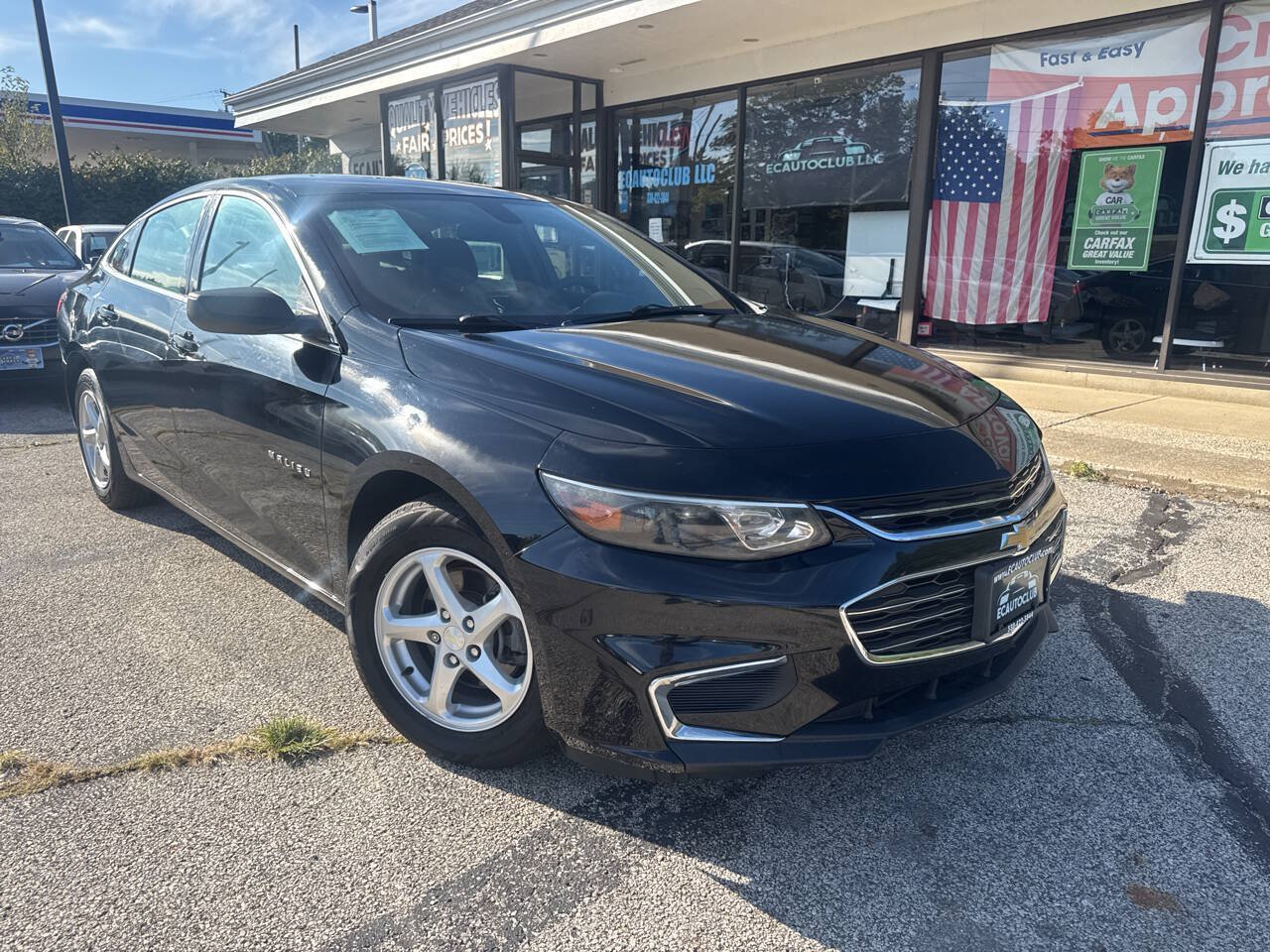 Used 2017 Chevrolet Malibu LS FWD image 2