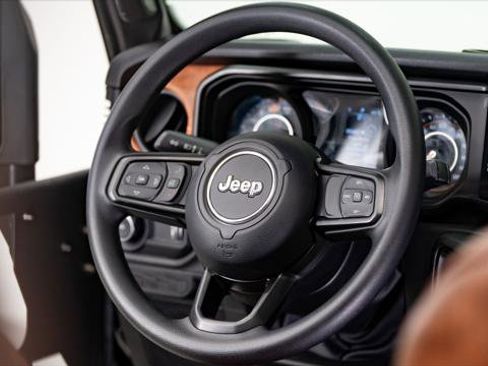 Used 2026 Jeep Wrangler Unlimited Sport image 19