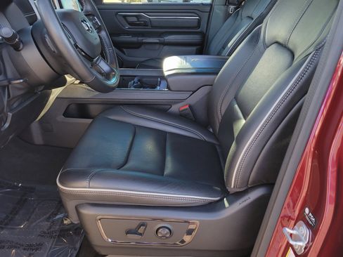 Used 2022 RAM 1500 Limited w/ Bed Utility Group image 6