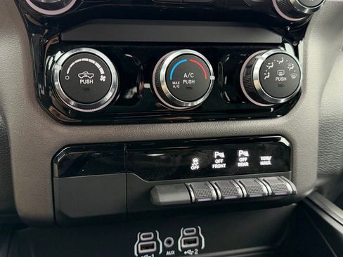 New 2026 RAM 1500 Express image 19