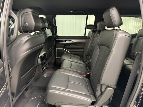 New 2025 Jeep Wagoneer 4WD image 11