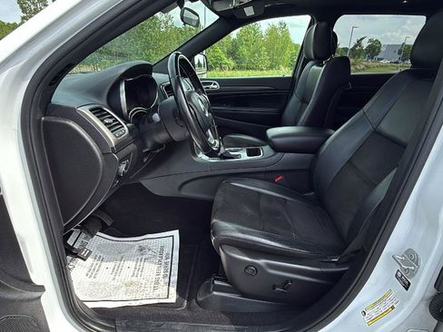 Used 2021 Jeep Grand Cherokee Laredo X AWD/4WD image 25
