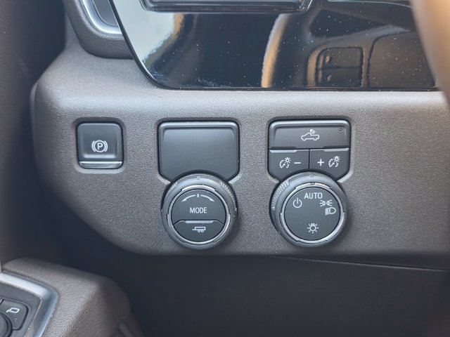 Certified 2026 Chevrolet Silverado 1500 LT RWD image 31