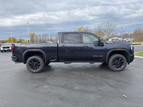 New 2026 GMC Sierra 2500 AT4 w/ AT4 Premium Plus Package image 9