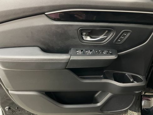 Used 2024 Honda Pilot Touring image 29