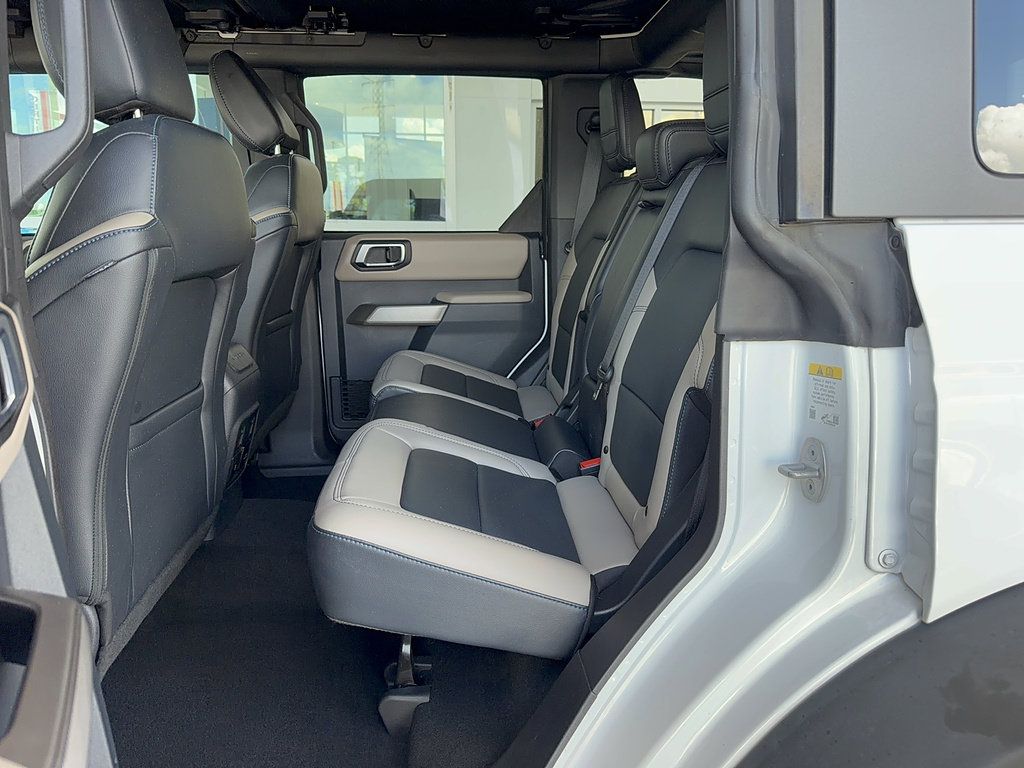 Used 2023 Ford Bronco Wildtrak AWD/4WD image 13