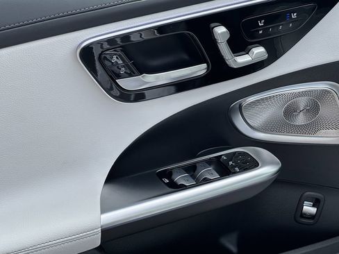 New 2026 Mercedes-Benz C 300 Sedan image 12