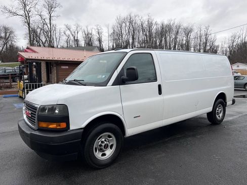 Used 2018 GMC Savana 2500 Extended image 1