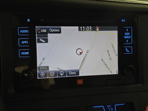 Used 2017 Toyota Sienna Limited Premium w/ Protection Package image 26