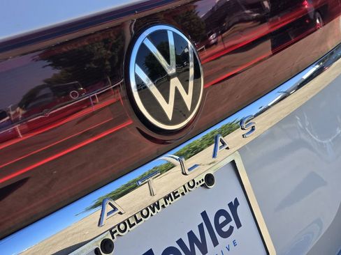 New 2026 Volkswagen Atlas SE image 7