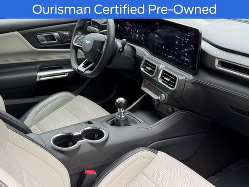 Used 2025 Ford Mustang GT Premium RWD image 13