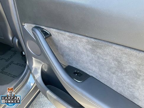 Used 2020 Tesla Model Y Long Range AWD/4WD image 69