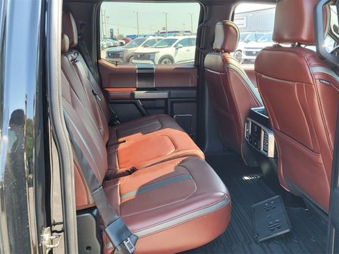Used 2018 Ford F150 Platinum w/ Equipment Group 701A Luxury image 11
