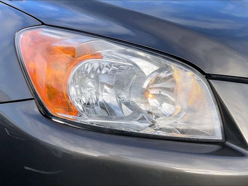 Used 2012 Toyota RAV4 4WD image 25